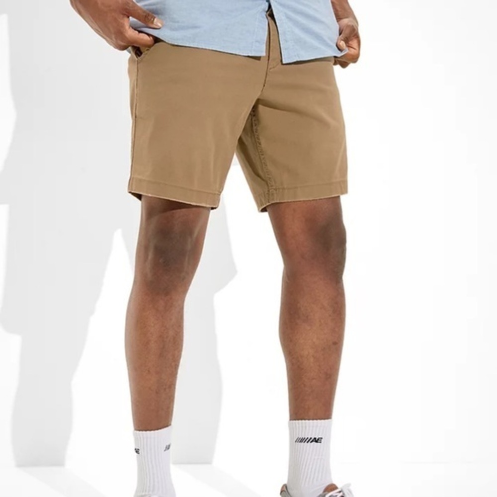 AEO Men’s Next Level Flex Flat Front Almond Color Shorts Size 30, Inseam 9”.